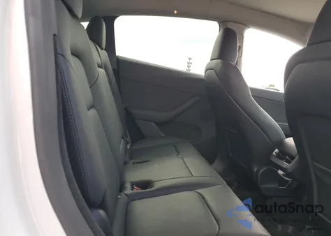 2024 Tesla Model Y from USA, damaged, VIN 7SAYGDEE0RA259497